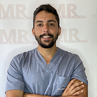 Javier Casado Medico specialista in Medicina Familiare e di Comunità, specializzato in Medicina Estetica e Trapianto di capelli