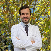 Adrián AlegreDermatologo, specializzato in Medicina Estetica. Key-opinion leader internazionale di diverse case produttrici di laser