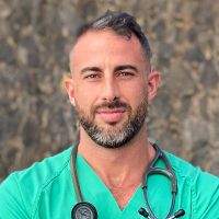 Antonio Fortuny Medico interno, specialista in Medicina Estetica, Medicina dell'Invecchiamento e Chirurgia dei capelli